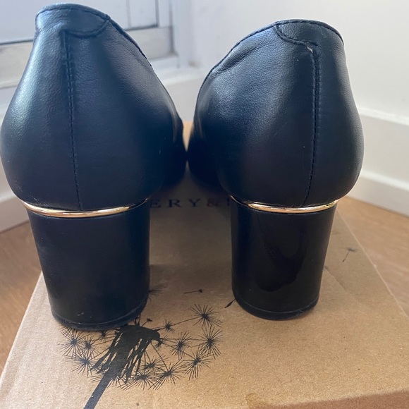 Heels - Picture 4 of 6